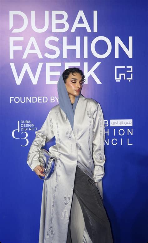 dubaifashionlux.ir